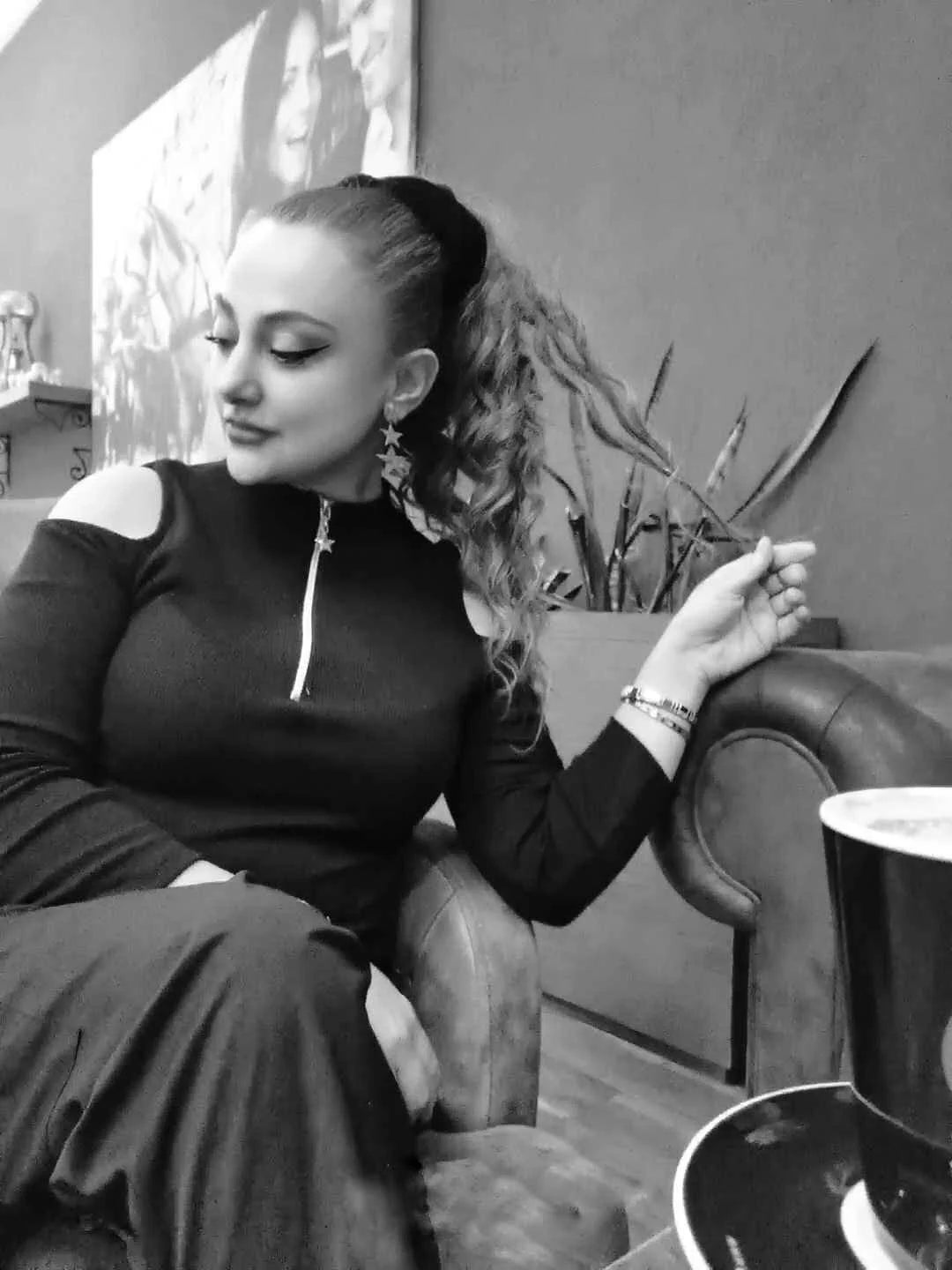 Women's Black Elastic Off-Shoulder Blouse - Elegant and Stylish Fashion -