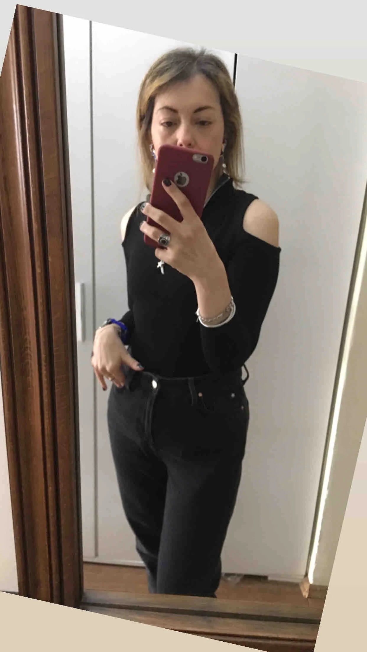Women's Black Elastic Off-Shoulder Blouse - Elegant and Stylish Fashion -