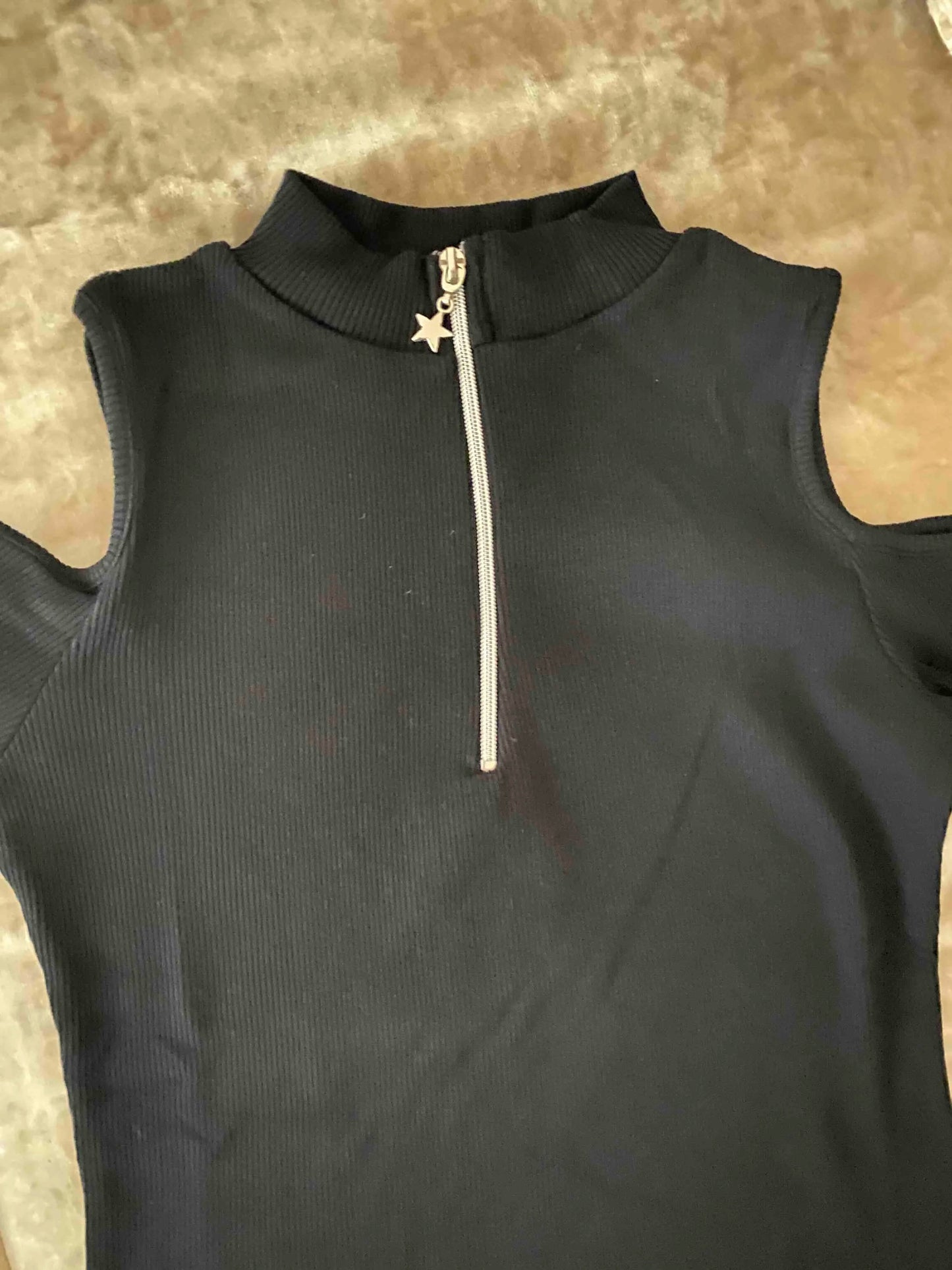 Women's Black Elastic Off-Shoulder Blouse - Elegant and Stylish Fashion -