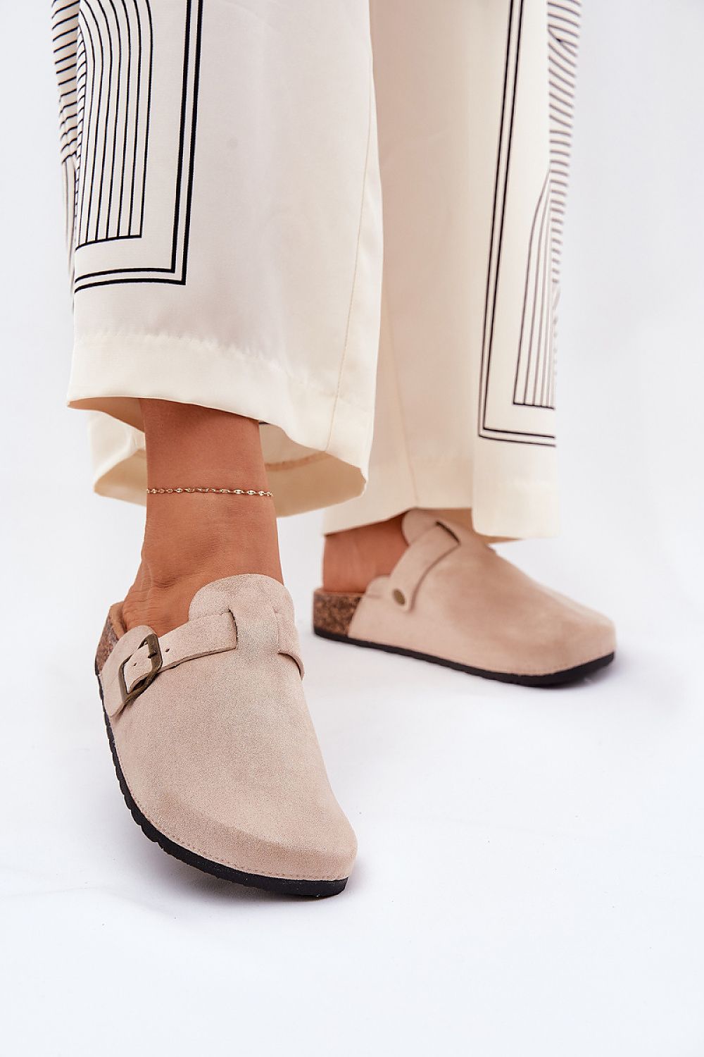 Flip-flops model 210771 Step in style